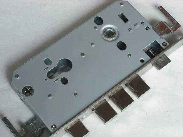 华亭24小时上门开锁公司